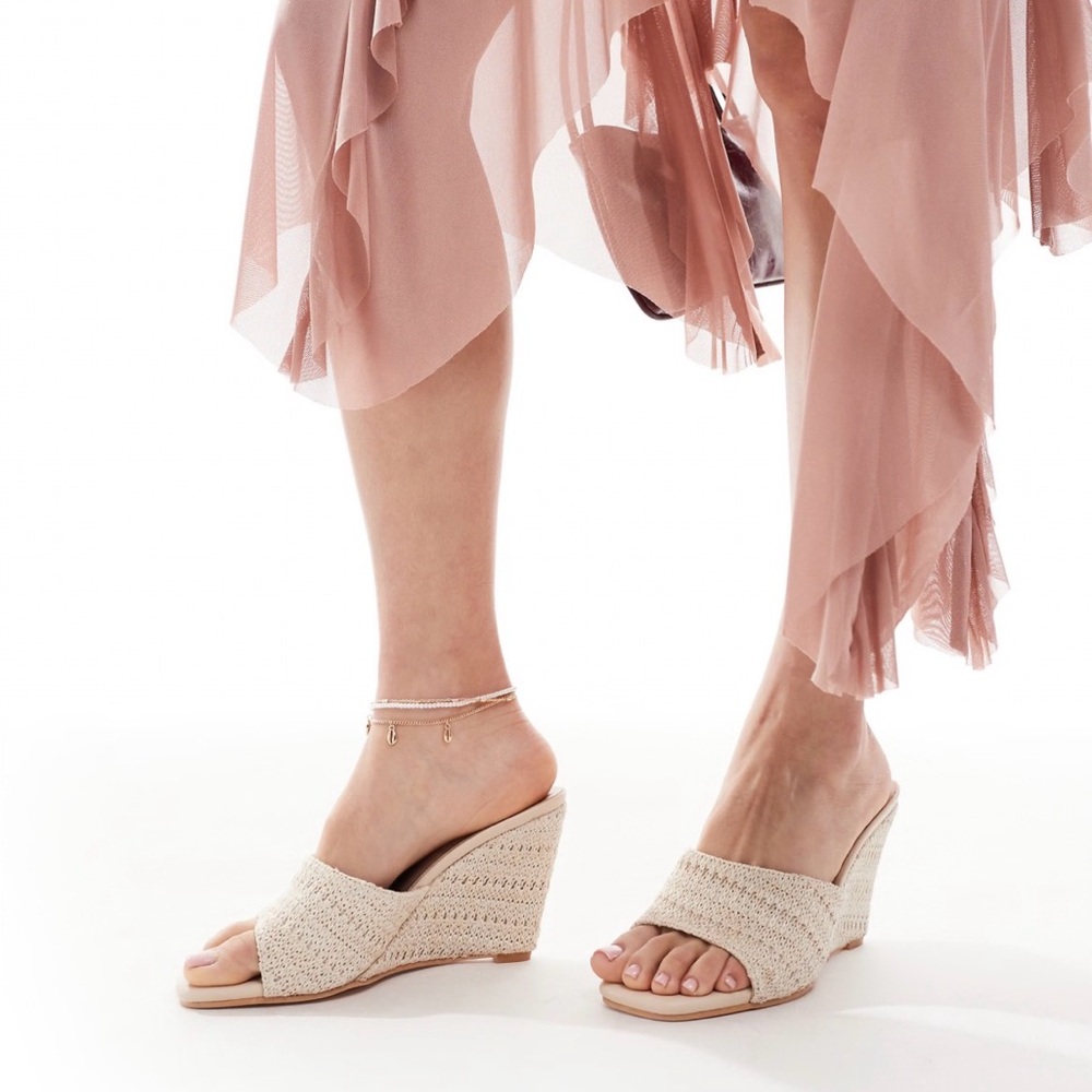 Glamorous Wedge Heeled Sandals In Cream Crochet